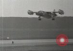 Image Plan de décollage et d'atterrissage vertical Munich Allemagne, 1967, de la seconde 22 séquences d'archives historiques vidéo 65675058602