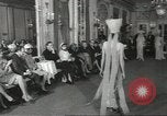 Immagine di Austrian sfilata di moda New York United States USA, 1967, secondo 31 filmato di repertorio 65675058603