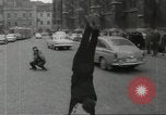 Immagine di Lucky Hofmaier Germania, 1967, secondo 11 filmato di repertorio 65675058606