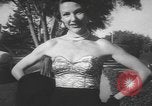 Immagine di Modelli California United States USA, 1950, secondo 9 filmato di repertorio 65675058617