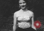 Immagine di Modelli California United States USA, 1950, secondo 26 filmato di repertorio 65675058617