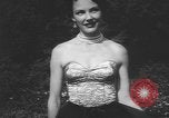 Immagine di Modelli California United States USA, 1950, secondo 27 filmato di repertorio 65675058617
