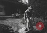 Immagine di Modelli California United States USA, 1950, secondo 56 filmato di repertorio 65675058617