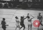 Immagine di Partita di basket campionato 1950 New York City USA, 1950, secondo 18 filmato di repertorio 65675058618