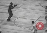 Immagine di Partita di basket campionato 1950 New York City USA, 1950, secondo 53 filmato di repertorio 65675058618