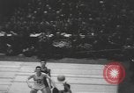 Immagine di Partita di basket campionato 1950 New York City USA, 1950, secondo 55 filmato di repertorio 65675058618