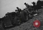 Standbild indischen Ingenieur Tamu Birma, 1944, aus Sekunde 40 historischem Filmmaterial Videoclip 65675058622