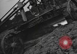 Standbild indischen Ingenieur Tamu Birma, 1944, aus Sekunde 47 historischem Filmmaterial Videoclip 65675058622