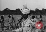 Standbild indischen Ingenieur Tamu Birma, 1944, aus Sekunde 57 historischem Filmmaterial Videoclip 65675058622