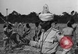 Standbild indischen Ingenieur Tamu Birma, 1944, aus Sekunde 59 historischem Filmmaterial Videoclip 65675058622