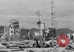 Immagine di Torri Gateway Hiroshima Giappone, 1945, secondo 9 filmato di repertorio 65675058649