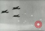 Image des forces allemandes attaquent la Norvège Norvège, 1940, de la seconde 31 séquences d'archives historiques vidéo 65675058661