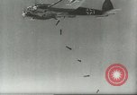 Image des forces allemandes attaquent la Norvège Norvège, 1940, de la seconde 42 séquences d'archives historiques vidéo 65675058661