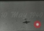 Standbild deutsche Flugzeuge bombardieren Belgien und Holland Europa, 1940, aus Sekunde 16 historischem Filmmaterial Videoclip 65675058662
