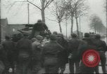 Standbild Die alliierten Streitkräfte voraus zum Rhein Rheinland Deutschland, 1945, aus Sekunde 13 historischem Filmmaterial Videoclip 65675058758
