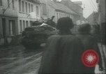 Standbild Die alliierten Streitkräfte voraus zum Rhein Rheinland Deutschland, 1945, aus Sekunde 50 historischem Filmmaterial Videoclip 65675058758