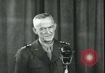 Immagine di Generale Courtney H Hodges United States USA, 1945, secondo 5 filmato di repertorio 65675058759