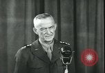 Immagine di Generale Courtney H Hodges United States USA, 1945, secondo 8 filmato di repertorio 65675058759