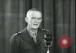 Immagine di Generale Courtney H Hodges United States USA, 1945, secondo 14 filmato di repertorio 65675058759