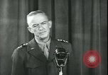 Immagine di Generale Courtney H Hodges United States USA, 1945, secondo 22 filmato di repertorio 65675058759