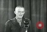Immagine di Generale Courtney H Hodges United States USA, 1945, secondo 30 filmato di repertorio 65675058759