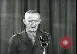 Immagine di Generale Courtney H Hodges United States USA, 1945, secondo 40 filmato di repertorio 65675058759