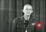 Immagine di Generale Courtney H Hodges United States USA, 1945, secondo 42 filmato di repertorio 65675058759