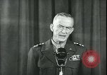 Immagine di Generale Courtney H Hodges United States USA, 1945, secondo 44 filmato di repertorio 65675058759