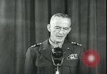 Immagine di Generale Courtney H Hodges United States USA, 1945, secondo 50 filmato di repertorio 65675058759