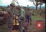Image le Viet Cong suspects Pleiku Sud Vietnam, 1966, de la seconde 5 séquences d'archives historiques vidéo 65675058782
