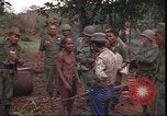 Image le Viet Cong suspects Pleiku Sud Vietnam, 1966, de la seconde 21 séquences d'archives historiques vidéo 65675058782