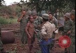 Image le Viet Cong suspects Pleiku Sud Vietnam, 1966, de la seconde 25 séquences d'archives historiques vidéo 65675058782