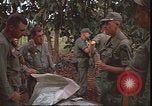 Image le Viet Cong suspects Pleiku Sud Vietnam, 1966, de la seconde 48 séquences d'archives historiques vidéo 65675058782