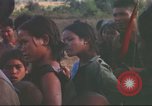Standbild vietnamesischen Dorfbewohner Plei Mrong Vietnam, 1965, aus Sekunde 47 historischem Filmmaterial Videoclip 65675058791