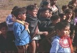 Standbild vietnamesischen Dorfbewohner Vietnam, 1965, aus Sekunde 31 historischem Filmmaterial Videoclip 65675058792