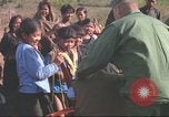Standbild vietnamesischen Dorfbewohner Vietnam, 1965, aus Sekunde 36 historischem Filmmaterial Videoclip 65675058792