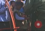 Standbild vietnamesischen Dorfbewohner Vietnam, 1965, aus Sekunde 44 historischem Filmmaterial Videoclip 65675058792