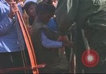 Standbild vietnamesischen Dorfbewohner Vietnam, 1965, aus Sekunde 45 historischem Filmmaterial Videoclip 65675058792