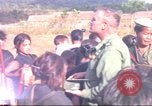 Standbild vietnamesischen Dorfbewohner Vietnam, 1965, aus Sekunde 49 historischem Filmmaterial Videoclip 65675058792