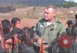 Standbild vietnamesischen Dorfbewohner Vietnam, 1965, aus Sekunde 54 historischem Filmmaterial Videoclip 65675058792