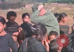 Standbild vietnamesischen Dorfbewohner Vietnam, 1965, aus Sekunde 58 historischem Filmmaterial Videoclip 65675058792