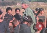 Standbild vietnamesischen Dorfbewohner Vietnam, 1965, aus Sekunde 59 historischem Filmmaterial Videoclip 65675058792