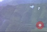 Standbild USA UH-1B Hubschrauber Vietnam, 1965, aus Sekunde 21 historischem Filmmaterial Videoclip 65675058793