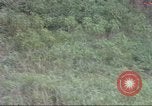 Standbild USA UH-1B Hubschrauber Vietnam, 1965, aus Sekunde 36 historischem Filmmaterial Videoclip 65675058793