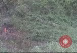 Standbild USA UH-1B Hubschrauber Vietnam, 1965, aus Sekunde 42 historischem Filmmaterial Videoclip 65675058793