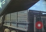 Standbild USA CV-2 Caribou Flugzeug Vietnam, 1966, aus Sekunde 17 historischem Filmmaterial Videoclip 65675058798