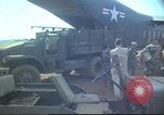 Standbild USA CV-2 Caribou Flugzeug Vietnam, 1966, aus Sekunde 30 historischem Filmmaterial Videoclip 65675058798