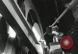 Standbild New York Central Quecksilber Lokomotive entworfen von Henry Dreyfuss Harmon New York USA, 1936, aus Sekunde 9 historischem Filmmaterial Videoclip 65675058804