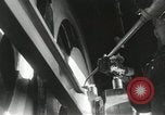Standbild New York Central Quecksilber Lokomotive entworfen von Henry Dreyfuss Harmon New York USA, 1936, aus Sekunde 11 historischem Filmmaterial Videoclip 65675058804