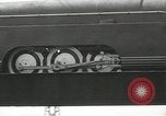 Standbild New York Central Quecksilber Lokomotive entworfen von Henry Dreyfuss Harmon New York USA, 1936, aus Sekunde 14 historischem Filmmaterial Videoclip 65675058804